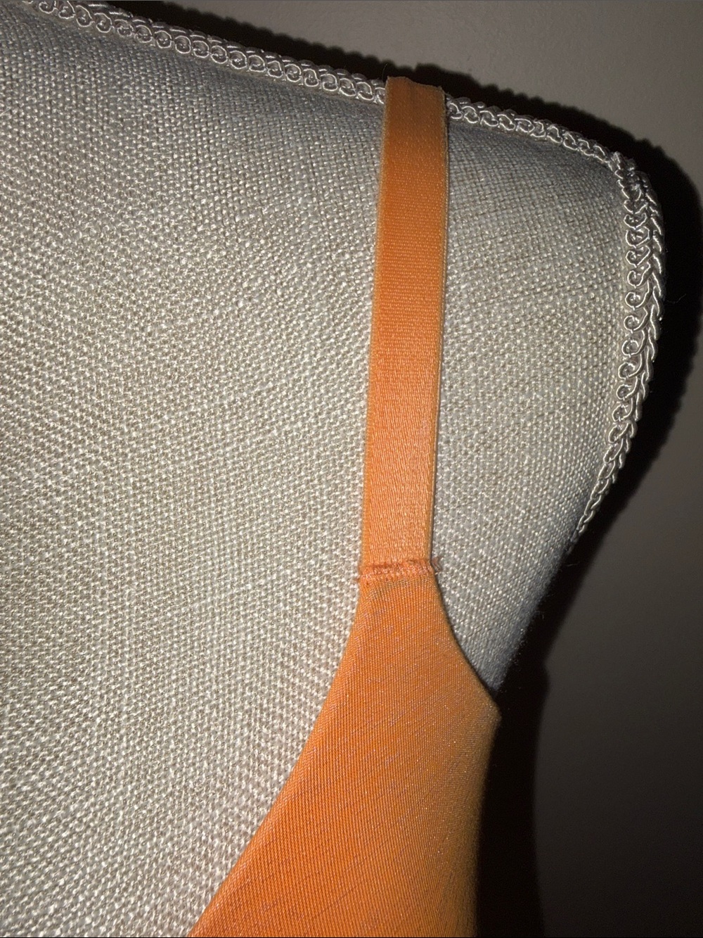 Victoria's Secret Smooth Molded T-Shirt Bra - Bright Orange - Picture 4 of 6